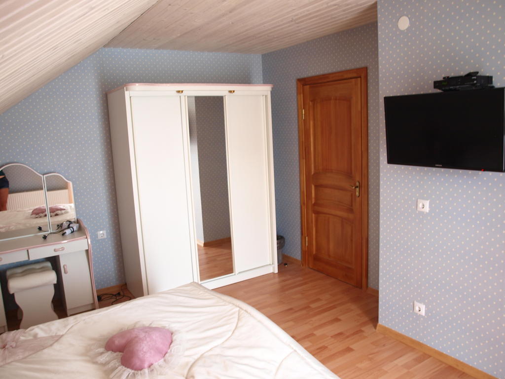Guest House Kalnu Pupoli Šenheida الغرفة الصورة