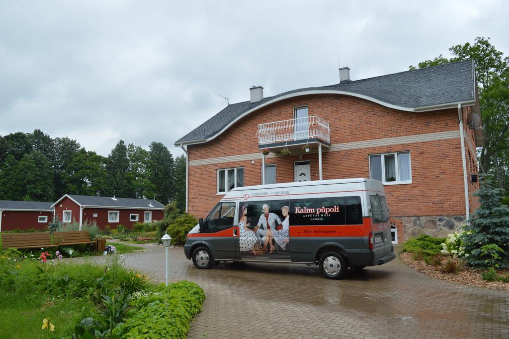 Guest House Kalnu Pupoli Šenheida المظهر الخارجي الصورة